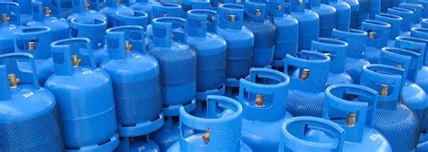 As Duterte signs LPG industry law, DOE registration required.